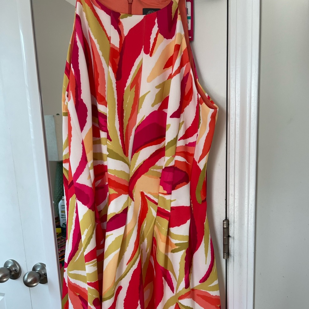 BRAND NEW NEVER WORN Vince Camuto Halter Dress
